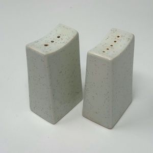 Mikasa Japan Salt Pepper Shakers Modern Beauty Speckled MCM Mid Century Vintage